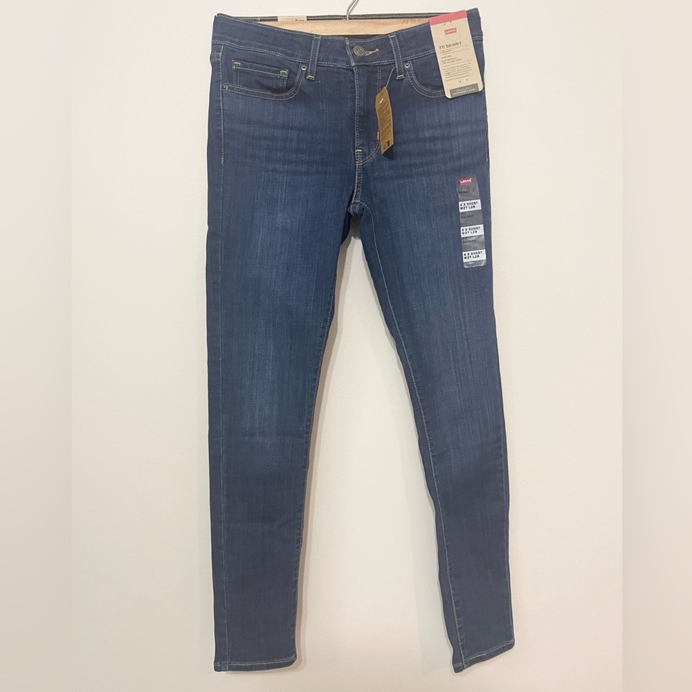 Levi’s 711 Skinny Jeans - Picture 2 of 9